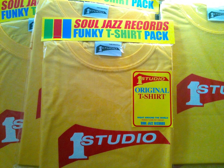 STUDIO 1 T-SHIRTS (YELLOW : L size)